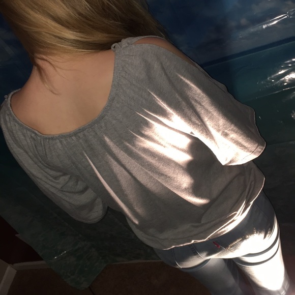Sequined Gray Top - Picture 4 of 4
